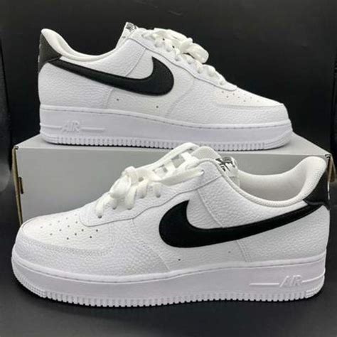 nike air force mit schwarzen zeichen|nike air force 1 schwarz low.